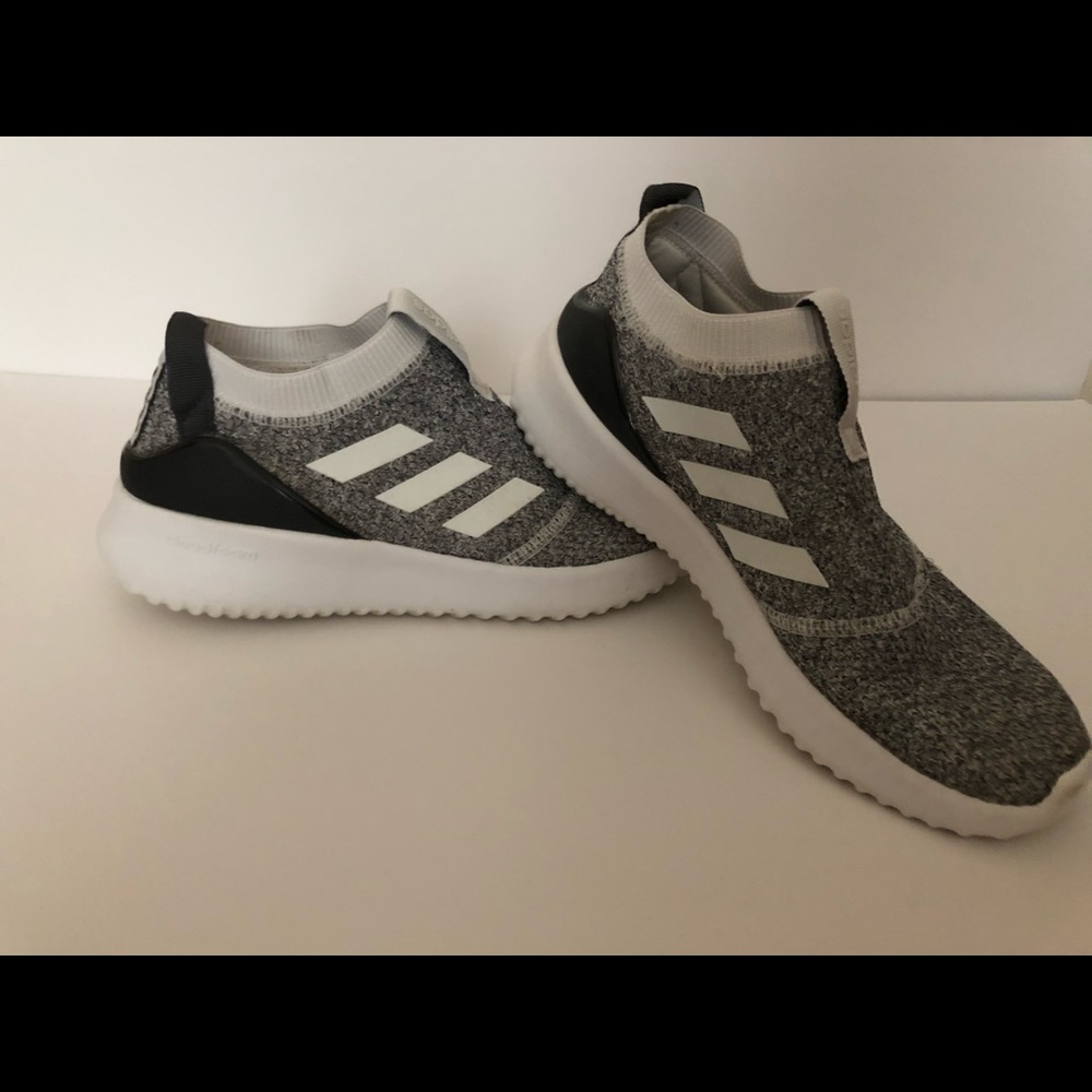 Adidas Tennis Shoes